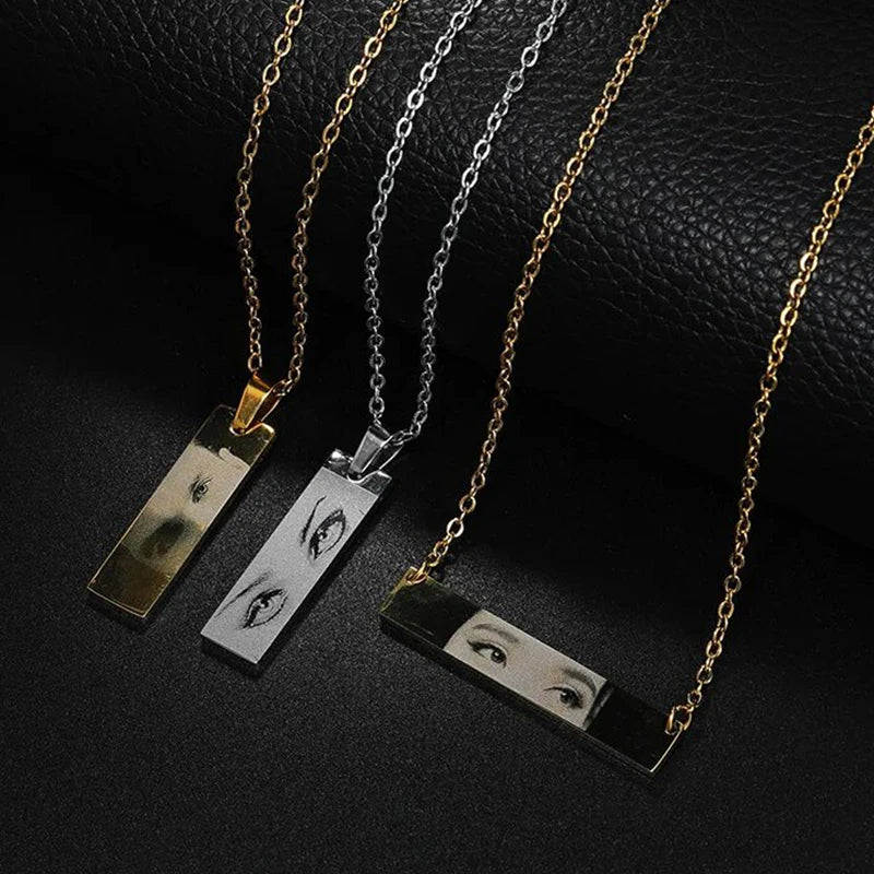 Collana con incisione occhi personalizzata