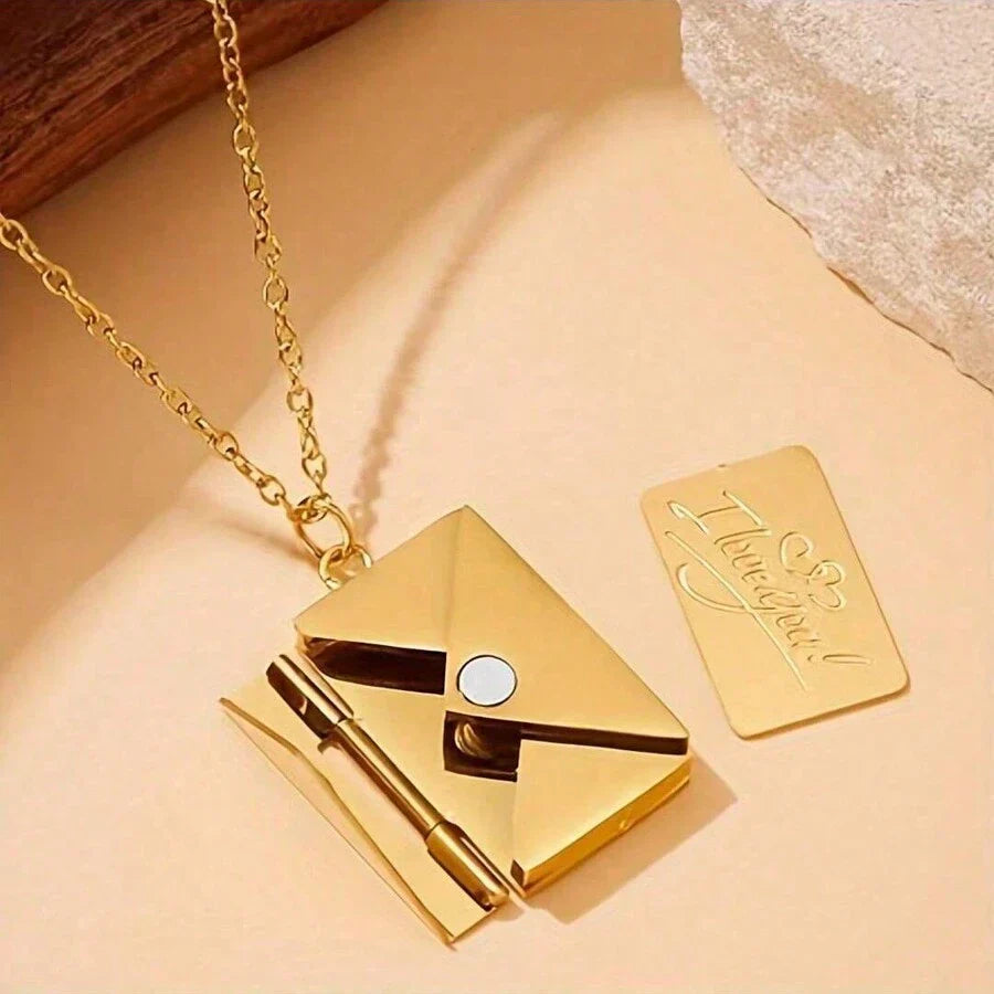 Collana Busta con Lettera  Personalizzata