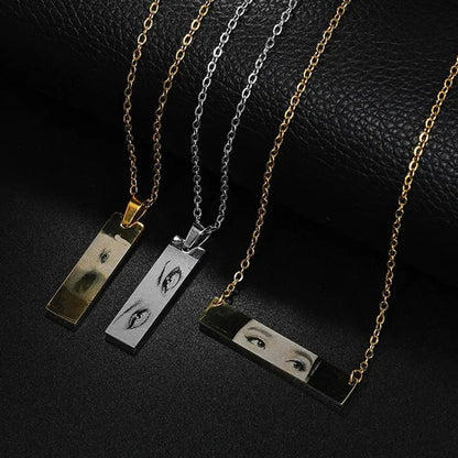 Collana con incisione occhi personalizzata